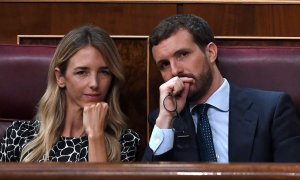 El líder del PP, Pablo Casado, junto a la exportavoz popular Cayetana Álvarez de Toledo, en una imagen de archivo. AFP