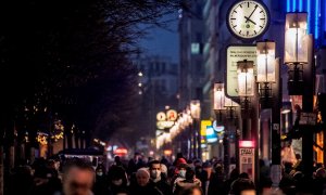 10/12/2020.-  Vista de ciudadanos alemanes en Berlín.