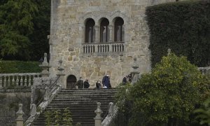 Técnicos de la Consellería de Cultura de la Xunta de Galicia realizan el inventario del Pazo de Meirás, bajo supervisión de la comitiva judicial, en Sada, A Coruña, Galicia, (España), a 11 de noviembre de 2020.