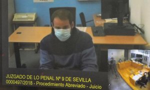 El rapero Pablo Hasél presta declaración ante un juzgado de Sevilla por desear que el avión del Betis "se estrellara" por su apoyo al futbolista ucraniano Roman Zozulya.