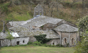 Vista general del monasterio de Santa María de Pedramaior