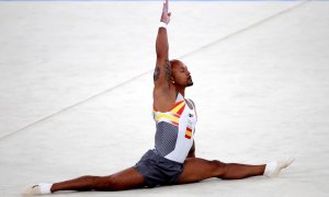 Rayderley Zapata durante su ejercicio en la final de suelo.