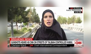 Clarissa Ward, la reportera que se está jugando la vida por informar en Kabul: "Es un milagro que no haya más gente seriamente herida"