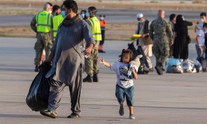 Llega a la base de Rota (Cádiz) un vuelo estadounidense con 200 afganos