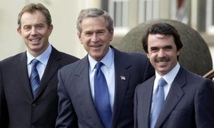 Blair, Bush y Aznar, en las Azores, antes de la cumbre donde se decidió la invasión de Irak, el 16 de marzo del 2003.