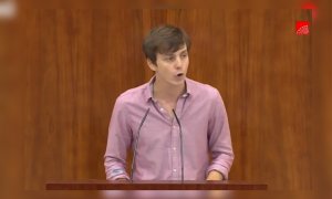 El aplaudido discurso de un diputado de Más Madrid que desmonta al PP y su 'pinkwashing' con el colectivo LGTBI