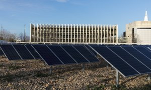 Placas solares en el Repsol Technology Lab, en la localidad madrileña de Móstoles.