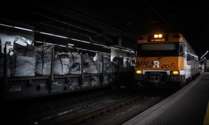 06/10/2021 Tren en la estación de Sants (Barcelona)