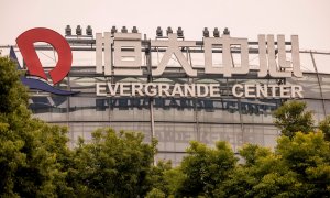 El edificio Evergrande Center, en Shanghai. EFE/EPA/ALEX PLAVEVSKI