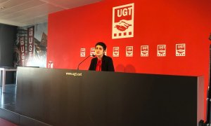 La portaveu d'Avalot, Elena Álvarez, en la presentació de l'informe sobre l'increment de l'atur juvenil.