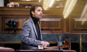 24/11/21. El coordinador autonómico de Podemos en la Región de Murcia, Javier Sánchez Serna, interviene en una sesión plenaria en el Congreso de los Diputados.