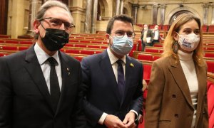 El conseller d'Economia, Jaume Giró, el president Pere Aragonès i la líder d'En Comú Podem al Parlament, Jéssica Albiach, aquest dijous a la cambra catalana.