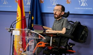 El portavoz de Unidas Podemos, Pablo Echenique, en una rueda de prensa.