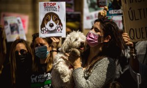 18/01/22. Manifestación en contra la experimentación en animales, en Barcelona, a 24 de abril de 2021.