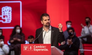 Luis Tudanca en una intervención en un acto de la campaña electoral del PSOE en Zamora.