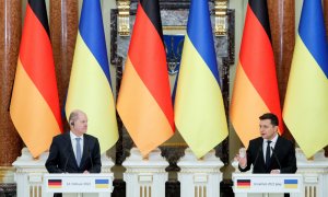 14/02/2022 El presidente de Ucrania, Volodymyr Zelenski, y el canciller alemán, Olaf Scholz, dan una conferencia de prensa conjunta tras su reunión en Kiev, Ucrania