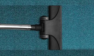 Cómo mantener bien limpios alfombras, moquetas, sofás y colchones