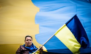 Punto y seguido - Mujeres ucranianas: de "úteros de alquiler" a carne de cañón
