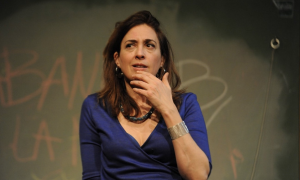 La dramaturga y actriz argentina Andrea Garrote en el Teatro de la Abadía de Madrid el su monólogo pluripremiato 'Pundonor'.