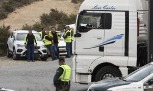 (18/03/2022) Unos 2.000 transportistas de Almería siguen con sus camiones parados.