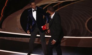 (28/03/2022) Will Smith abofetea al presentador de la gala, Chris Rock.