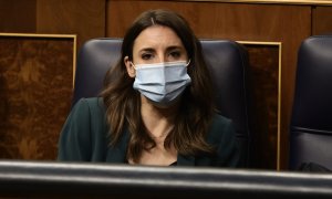 La ministra de Igualdad, Irene Montero, en una sesión plenaria en el Congreso de los Diputados, a 17 de marzo de 2022, en Madrid.