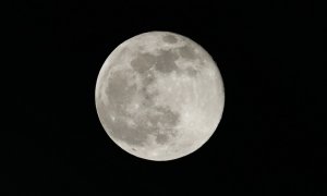 05/05/2022. Detalle de la Luna llena en Madrid, a 19 de diciembre de 2021.