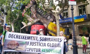 Protesta d'entitats ecologistes el passat 29 d'abril davant la delegació de la Comissió Europea a Barcelona.