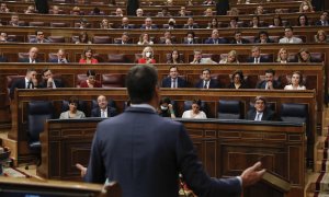 18/05/2022.- El jefe del Ejecutivo, Pedro Sánchez, interviene en la sesión de control al Gobierno celebrada este miércoles en el Congreso. EFE/Juan Carlos Hidalgo