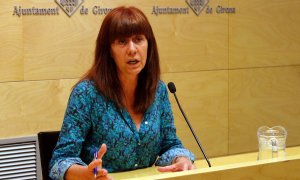 L'alcaldessa de Girona, Marta Madrenas, anunciant que no es presenta a les primàries de JxCat per encapçalar llista per a l'alcaldia de Girona.
