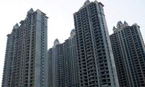 El complejo residencial Evergrande Oasis, con los edificio sin terminar, en la localidad china de Luoyang. REUTERS/Carlos Garcia Rawlins