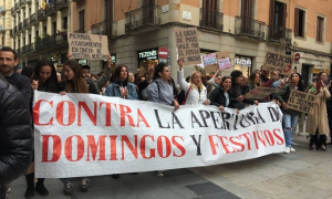 Una manifestació contra l'obertura dels comerços els diumenges a Barcelona.