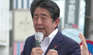 Un hombre mata al ex primer ministro japonés