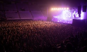 27/03/2021-El grupo español de indie rock e indie pop, Love of Lesbian, durante su concierto en el Palau de Sant Jordi, en Barcelona, Cataluña, a 27 de marzo de 2021