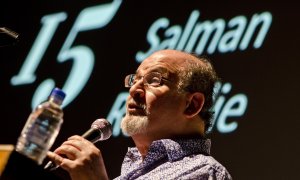 El escritor Salman Rushdie en un acto. Imagen de Archivo.