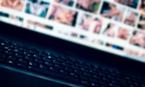 Más del 70% de las personas jóvenes creen que la pornografía es a veces violenta