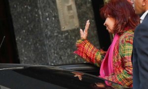 05/09/2022 Cristina Fernández de Kirchner saluda a sus seguidores un día después del intento de asesinato