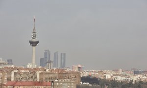 10/09/2022. Vista del cielo contaminado de Madrid, a 11 de febrero de 2022.