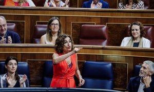 La ministra de Hacienda y Función Pública, María Jesús Montero, interviene en una sesión plenaria en el Congreso de los Diputados, a 14 de septiembre de 2022, en Madrid.