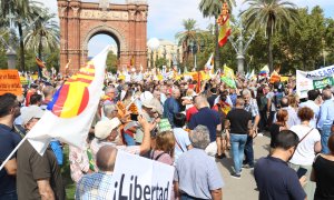 Imatge de la manifestació convocada per Escola de tothom a l'Arc del Triomf a Barcelona.