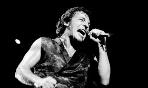 Bruce Springsteen, en un concierto de Amnistía Internacional en Abiyán el 10 de octubre 1988.