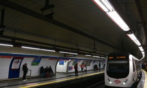 Fotografía del metro de Madrid, en la estación de Sol.