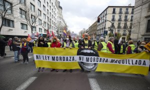 Manifestación convocada por Amnistía Internacional contra la 'ley mordaza' en Madrid, a 13 de febrero de 2022.