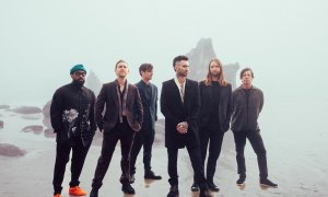 Maroon 5 en una imatge promocional del seu àlbum 'Jordi'