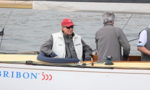 El Rey emérito Juan Carlos I en una regata en Sanxenxo- 22/05/2022