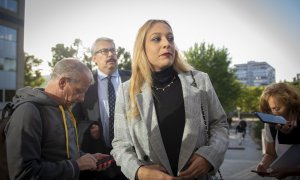 La líder del grupo neonazi Hogar Social Madrid (HSM), Melisa Domínguez, a su llegada al juzgado en Madrid, a 18 de octubre de 2022.