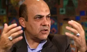 El ciudadano británico-iraní y exviceministro de Defensa Alireza Akbari, que este sábado ha sido condenado por Teherán, durante una entrevista para Khabaronline, en una imagen de archivo