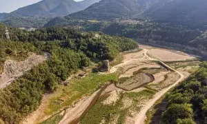 Una zona del pantà de la Baells (Berguedà) pràcticament sense aigua, en una imatge de fa uns mesos