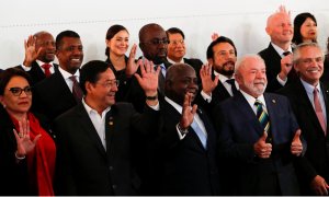 Líderes de los Estados de América Latina y el Caribe posan para una foto familiar durante la VII Cumbre de Jefes de Estado y de Gobierno de la Comunidad de Estados Latinoamericanos y Caribeños (CELAC) en Buenos Aires