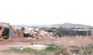 Incendio y desalojo en un asentamiento de chabolas de Níjar